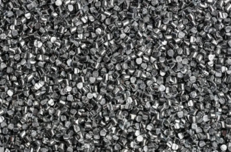 Cilindretto inox SUS 304 W Abrasives: dettaglio delle particelle cilindriche per pulizia e preparazione superficiale