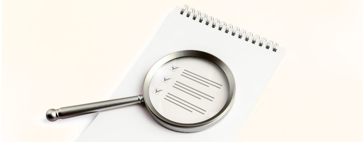 Lente d’ingrandimento su una checklist dei parametri da valutare nella scelta della graniglia.